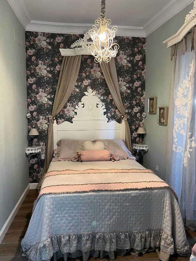 Hotel Boutique Iulia 5 Estrellas Medina de las Torres Εξωτερικό φωτογραφία