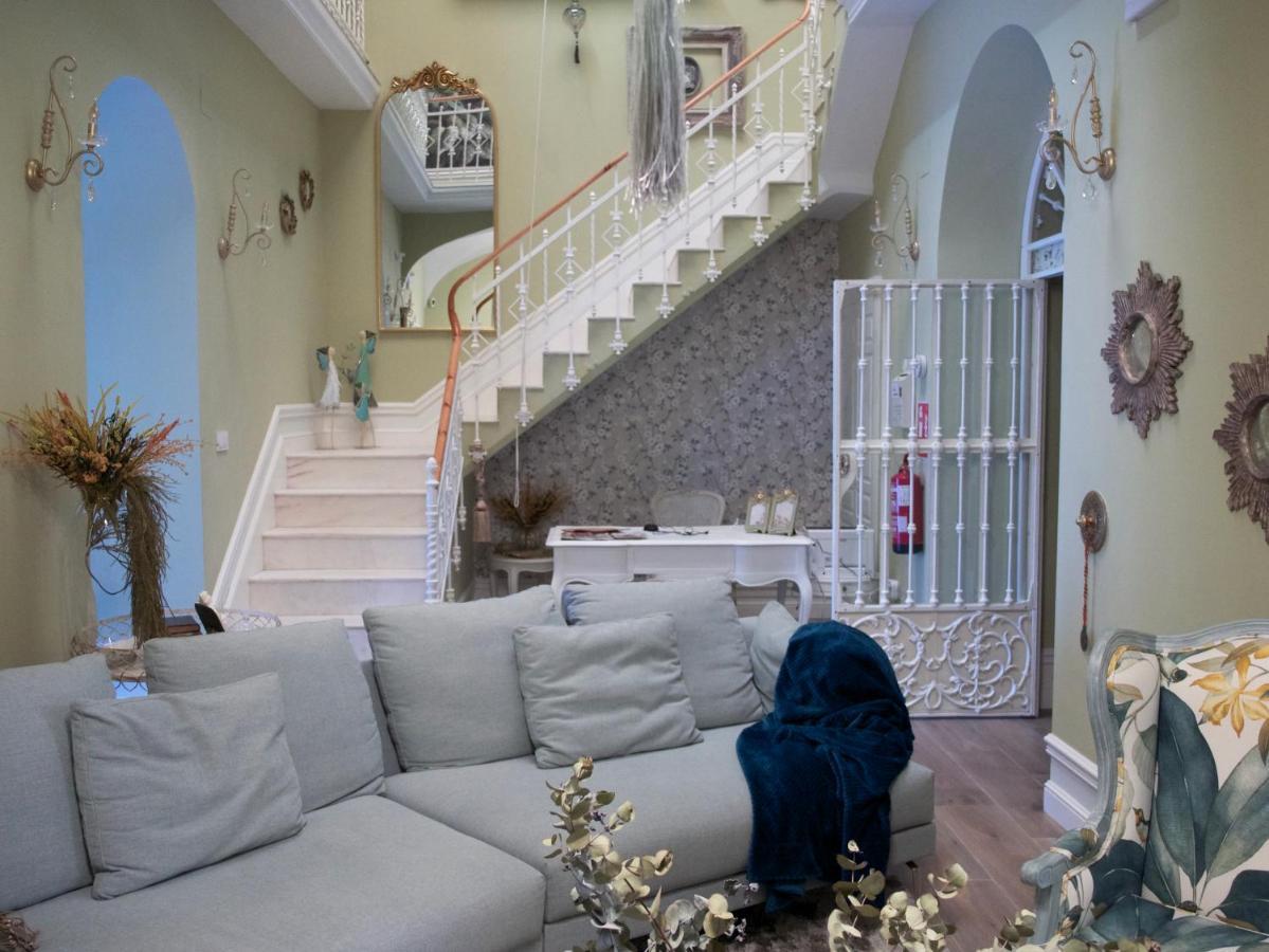 Hotel Boutique Iulia 5 Estrellas Medina de las Torres Εξωτερικό φωτογραφία