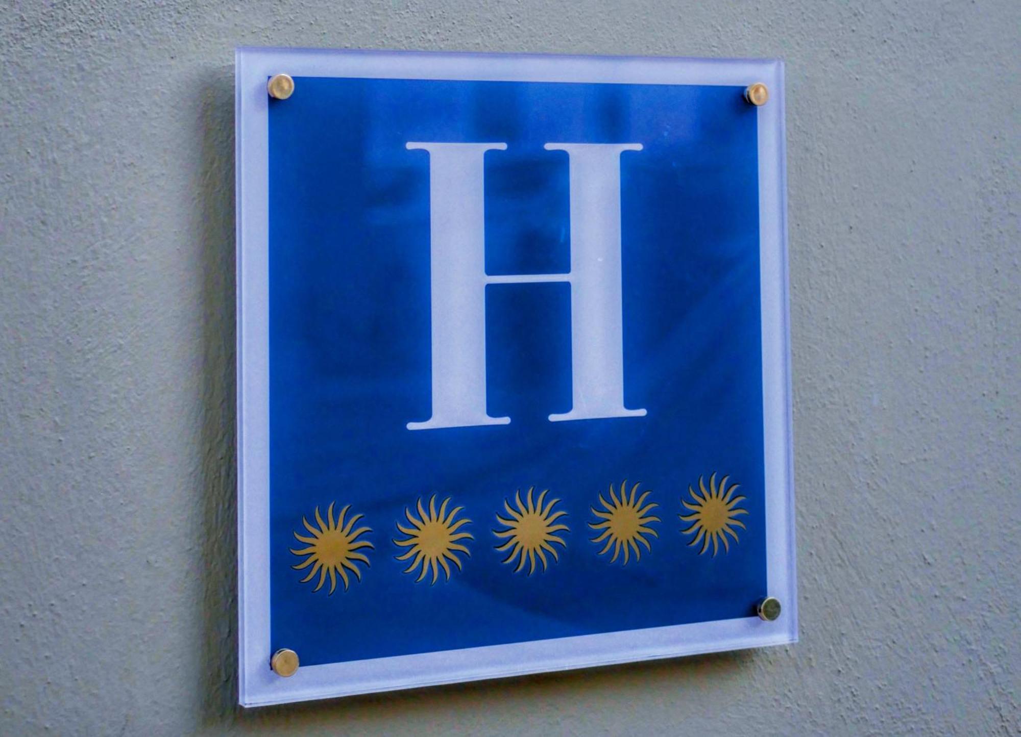 Hotel Boutique Iulia 5 Estrellas Medina de las Torres Εξωτερικό φωτογραφία